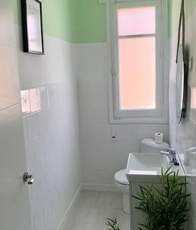 Residencia Santa Barbara * グラナダ